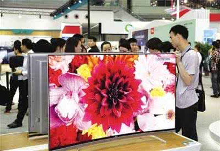 整体遇冷、大屏量增 彩电业打起高端和海外牌