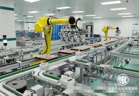补齐短板 释放活力 工业企业成振兴实体经济主力军