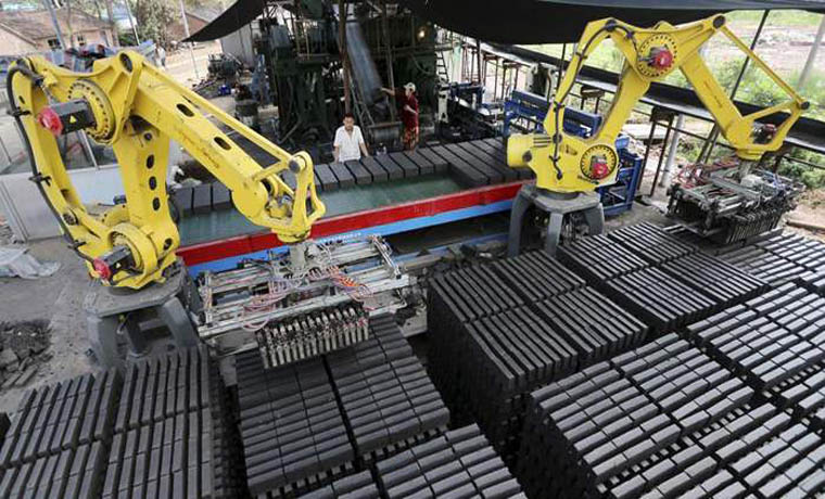 打造产业高地 广东工业机器人年产量连续5年居全国第一