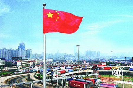 中国经济：稳中向好基础不断夯实 风险可控