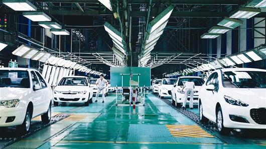 全国新能源汽车保有量2472万辆，占比7.18%