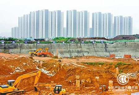 11月300城市土地市场量跌价涨 土地溢价率持续走低