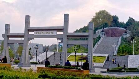 安徽金寨：擦亮红色旅游名片助力脱贫攻坚