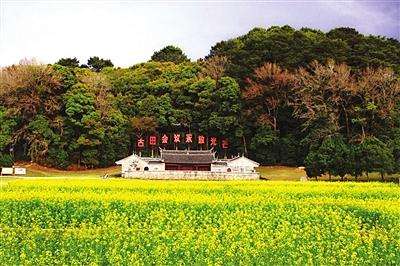 讲好脱贫攻坚的红色旅游故事