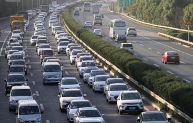 春节假期全国道路交通安全总体平稳有序