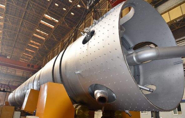 工信部：统筹协调推进产业基础再造工程和重大技术装备攻关工程