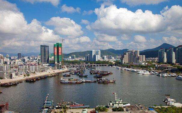 海南自贸区总部经济和中央商务区首批土地出让