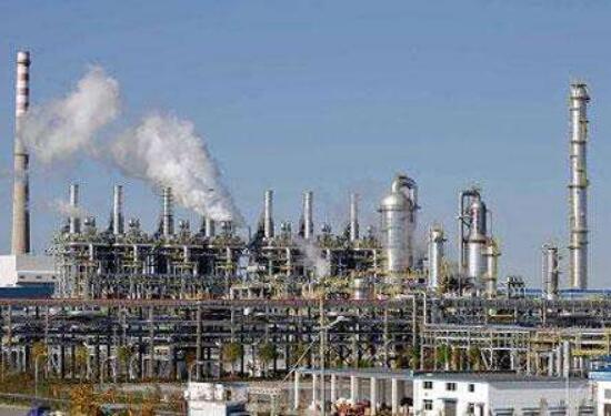 原料供给不足 美国乙烯生产遇“无米之炊”