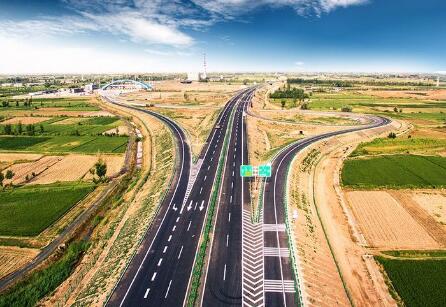 今年前8个月 内蒙古交通运输运行持续向好