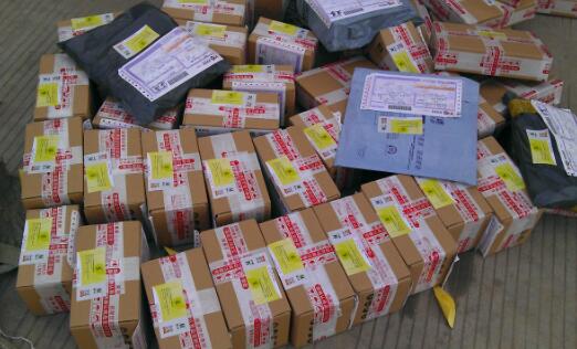 1月全国快递服务企业业务量完成84.9亿件 同比增124.7%
