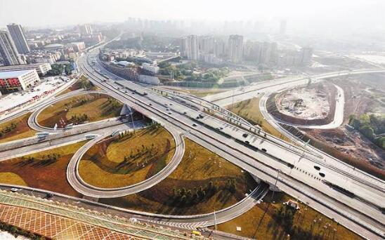 15分钟上国道、30分钟上高速、60分钟上铁路，未来交通建设这样发力