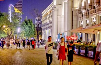 各地创新多元“夜”态 激发城市消费活力