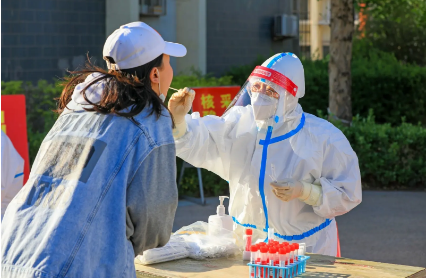 《新冠肺炎疫情防控核酸检测实施办法》印发 一般不按行政区域开展全员核酸检测