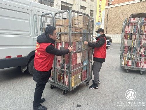 鞍山台安县局（营销部）：迎“双节” 优服务 保供应