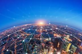 从承压到突围，三大运营商冲击两万亿营收大关