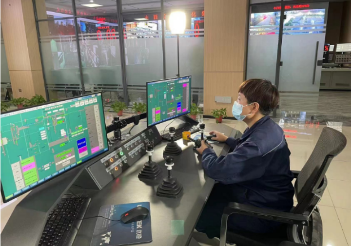 一场“钢铁英雄”与AI的融合