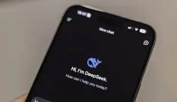 DeepSeek狂飙3000万日活 运营商、手机厂抢着用！