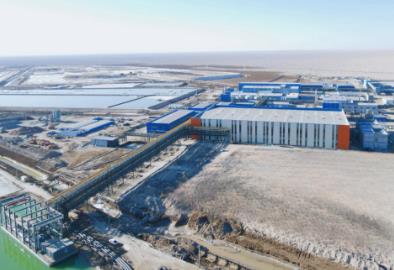 全球首个盐湖原卤吸附项目投料试车