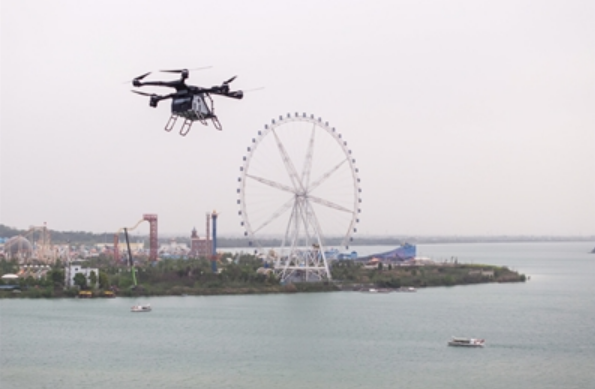商业化提速 低空经济“飞”出消费新天地