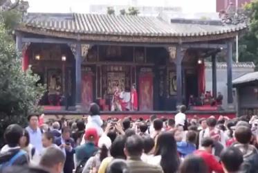 楼宇天台、崖壁步道、中式婚宴……消费场景国潮与现代交织 释放消费潜力