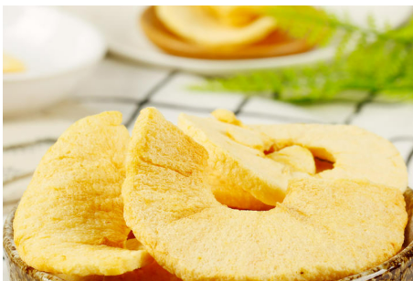 甘肃秦安苹果脆片拓宽果农增收路