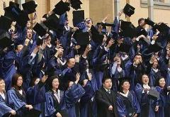 《中国留学发展报告》蓝皮书：留学生回国意愿增强