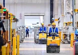 汽车方向盘，转到中国手中了