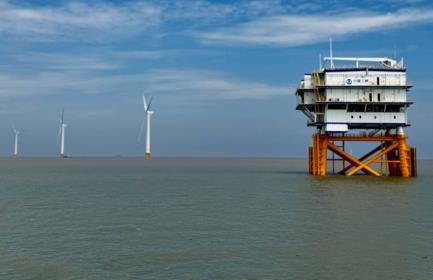 我国离岸距离最远海上风电项目首批机组发电