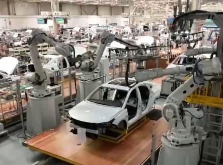 汽车行业加大创新 从价格战转向价值战