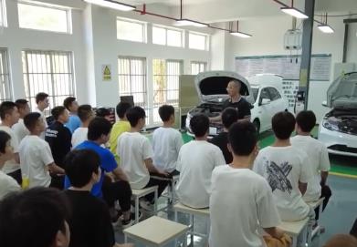 六大领域+三类群体+3000万人次 我国开展大规模职业技能培训行动