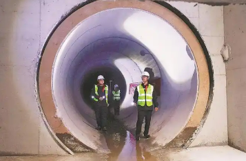华北地区下穿铁路最大直径雨污水顶管工程投用