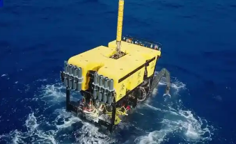 我国自主研制的6000米级深海无人遥控潜水器“海琴”号在南海成功海试