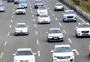 今年以来汽车以旧换新申请量达830万份 政策“组合拳”推动产业高质量发展