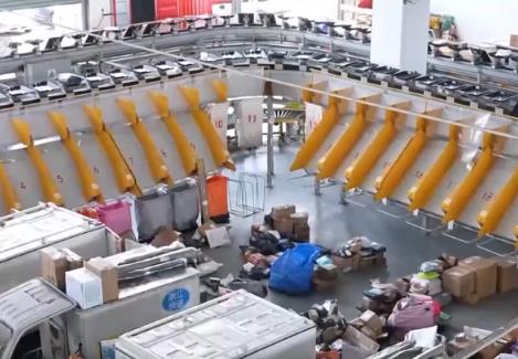 “小包裹”加速跑！“数”说1399.2亿件快递里的经济活力