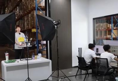 前8个月我国电子商务保持健康较快发展 消费活力持续激发