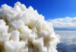 碳酸锂市场短期回暖难解长期压力