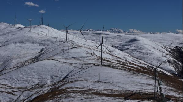 我国海拔最高风电项目并网发电