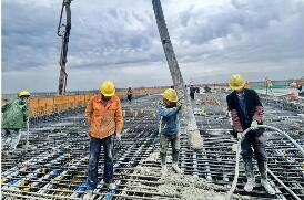 “两重”项目持续加力 基建投资增速料提升